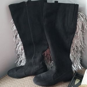Women's black knee high boot size 10W